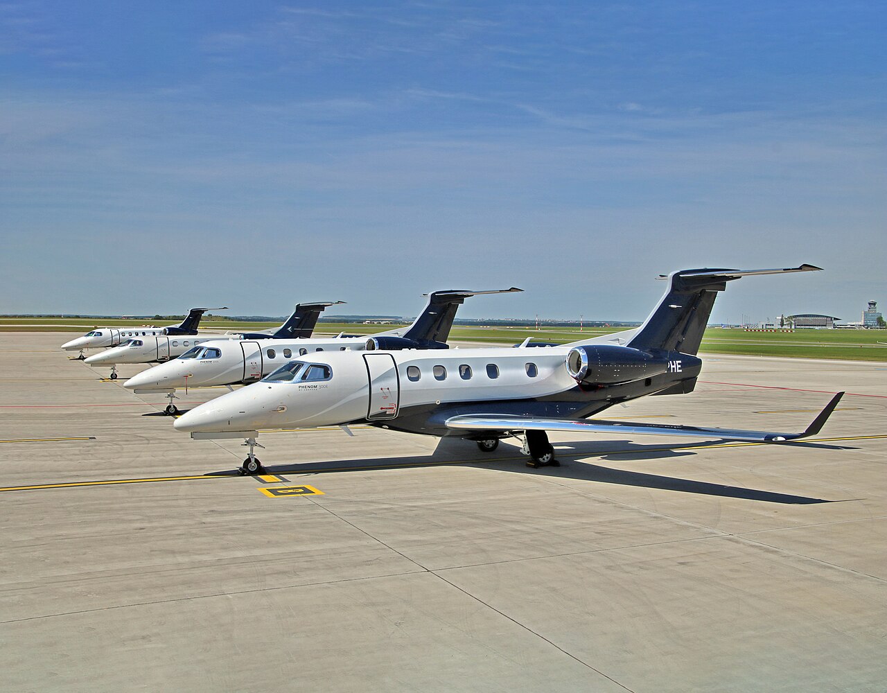 Embraer Phenom 300E